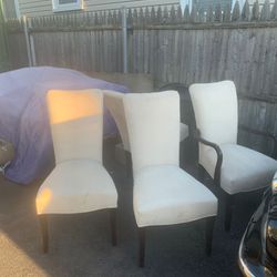 4 velvet dining chairs in good condition