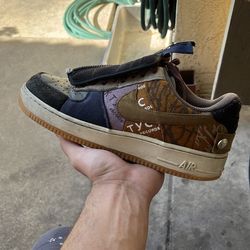 Travis Scott forces size 10 no box