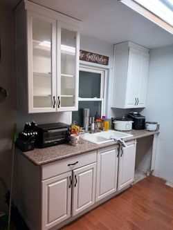 White Kitchen Cabinets