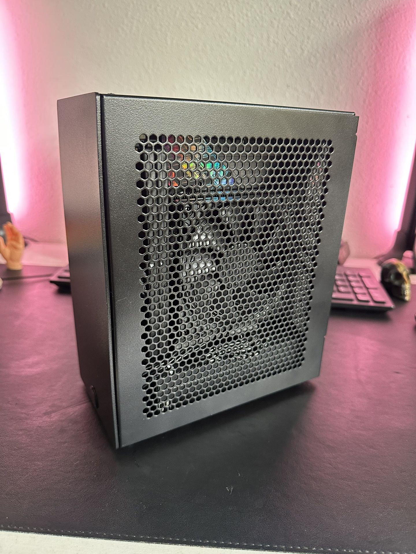 VELKA 3 SFF - 4060 Gaming Desktop PC