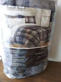 Full Size Complete Bed Set Plaid