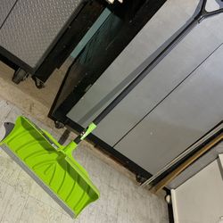 24” Snow Pusher