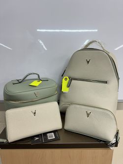 VANESSA WILLIAMS BEAUTY SET