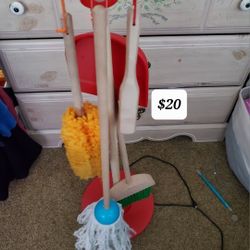 Play Cleaning Set