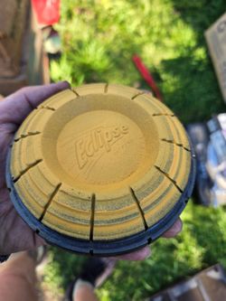 Eclipse clay pigeons with slinger