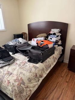 Bedroom set