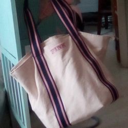 Canvas Pink https://offerup.com/redirect/?o=UHVyc2UuTmV3