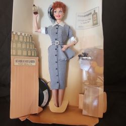 LUCY DOES A TV COMMERCIAL DOLL