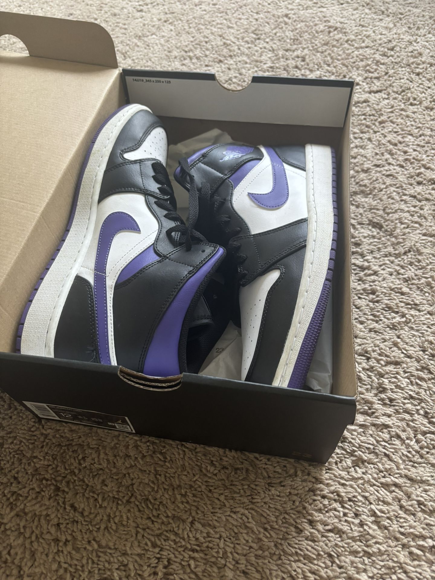 Air Jordan 1 Mid