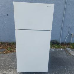 Hotpoint White Refrigerator 