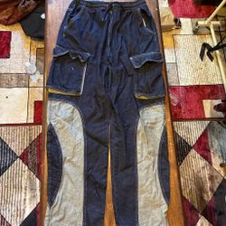 Funky baggy blue jeans PrettyLittleThing