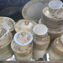 100 Pieces Of Vintage China Dishes 