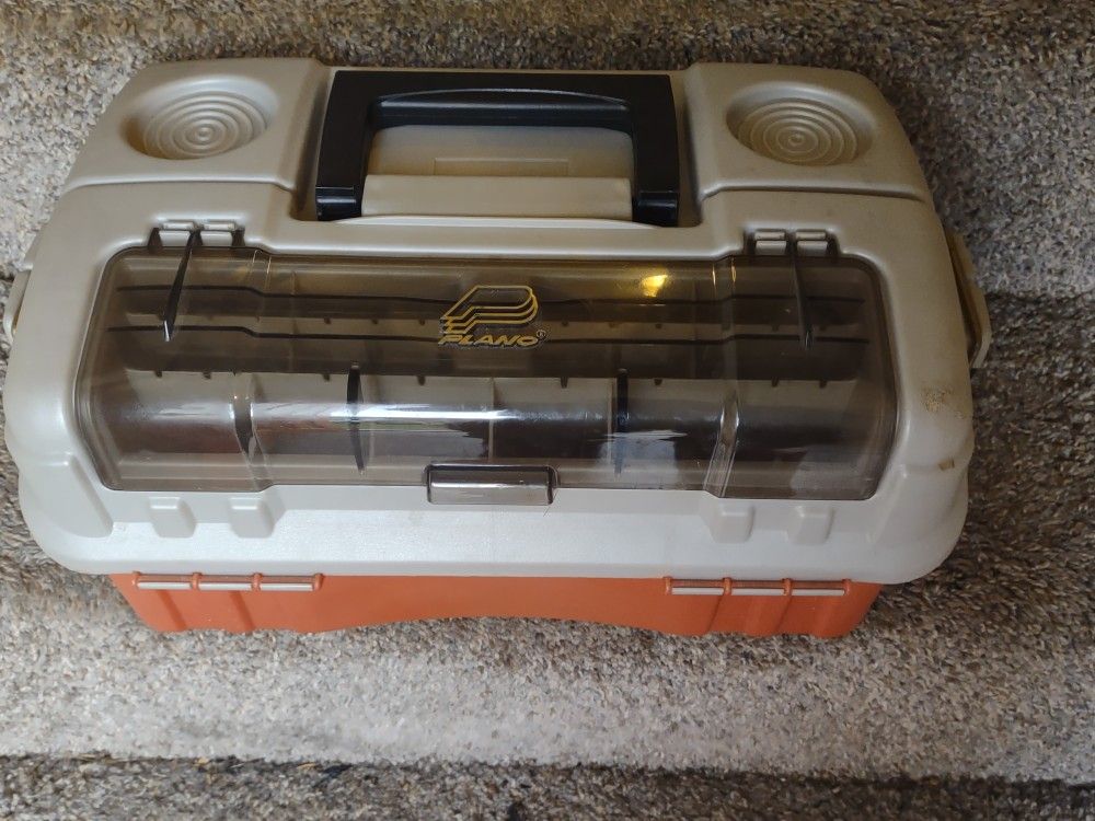 Plano Gently Used Multi-shelf Tackle Box