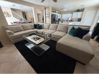 Large Sectional sofa( Beige)