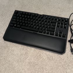 Razer BlackWidow TE Chroma V2 Gaming Keyboard