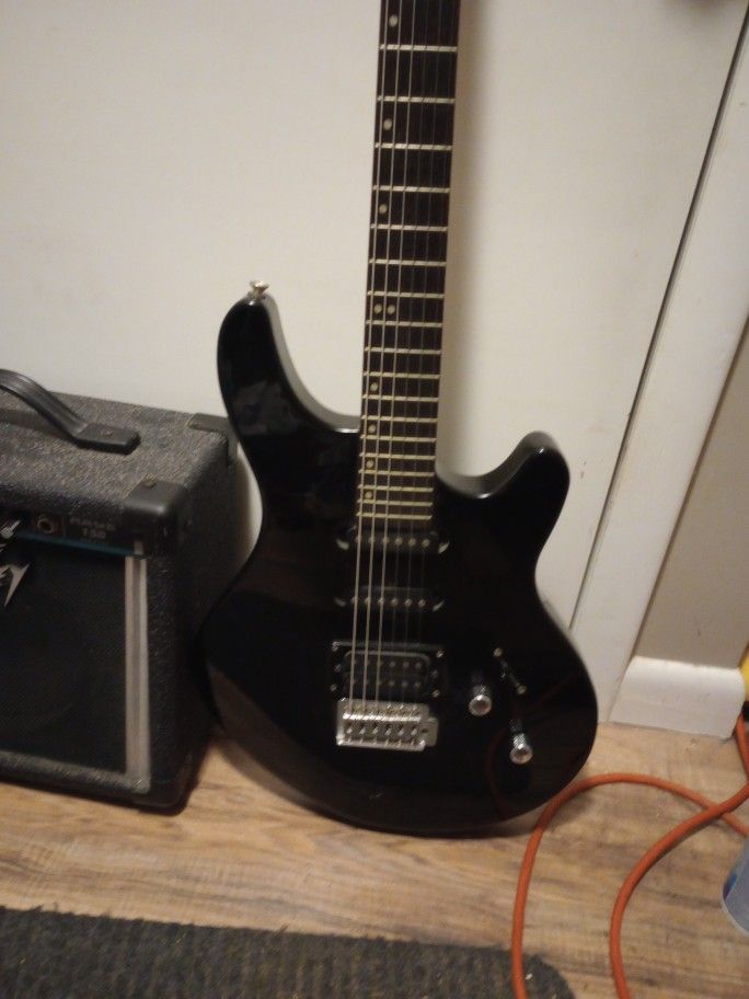 Washburn Maverick Series BT4 Guitar
