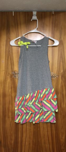Kid’s size 8 neon Justice dress. Super adorable on!
