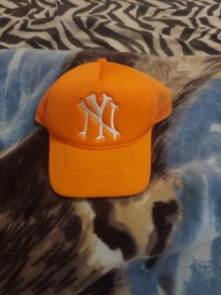 TRUCKER HAT SNAPBACK