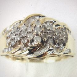 10K Pure Gold & Natural Diamond Ring Size 6 1/2?