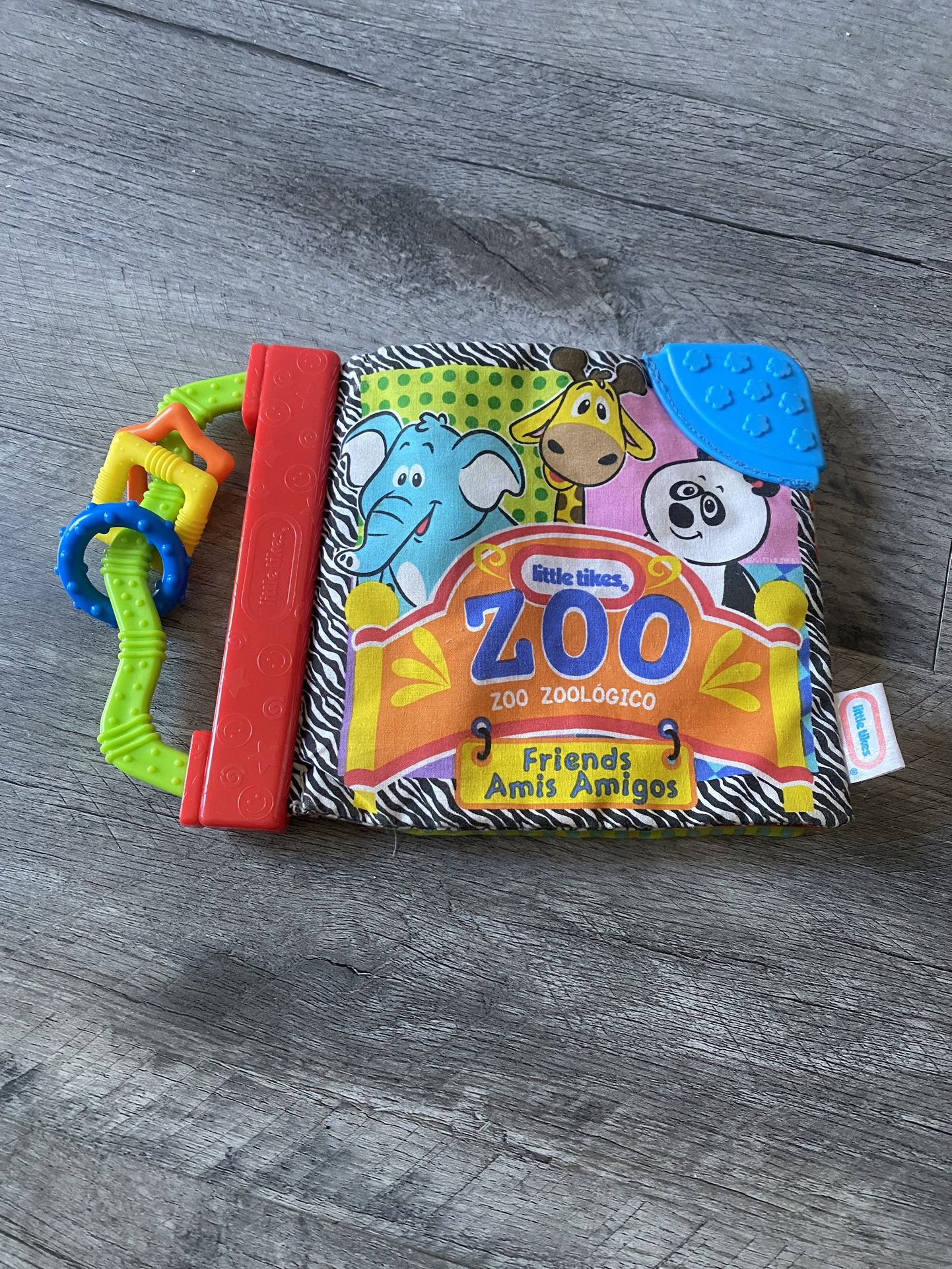 Little Tikes Crinkle Zoo Cloth Book