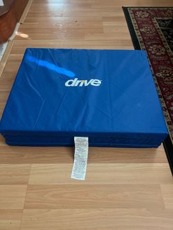 Drive Medical Tri-Fold Bedside Mat. Blue