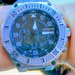 INVICTA WATCH NEW WITH BOX