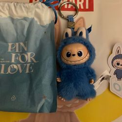 La bu bu  pin For love  Pop mart 