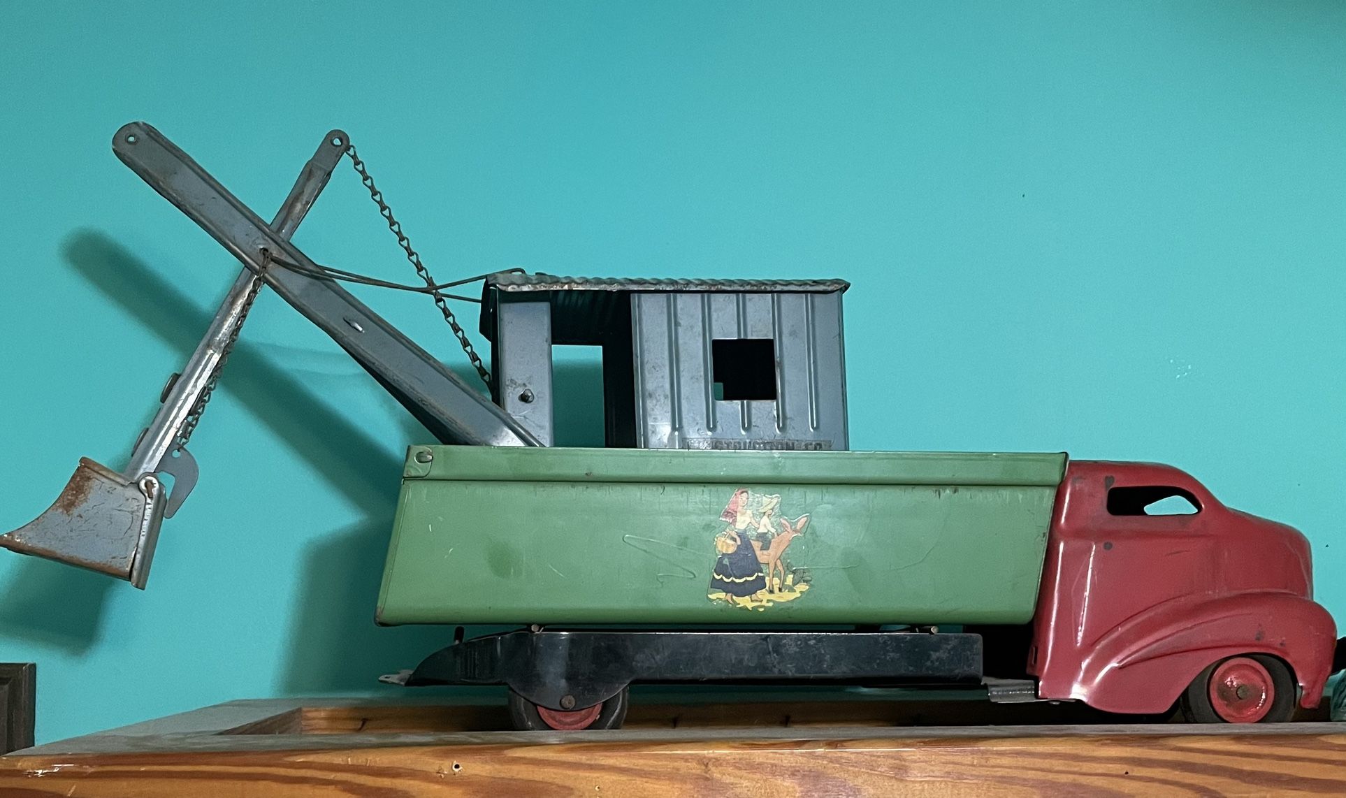 Vintage Toy Metal Truck & Crane