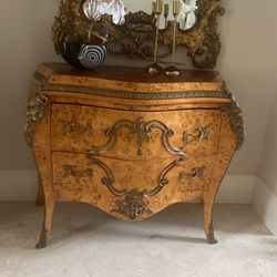 Louis XVI  Dresser