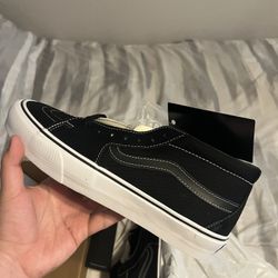 JJJJound x Sk8-Mid Vans ‘Black’
