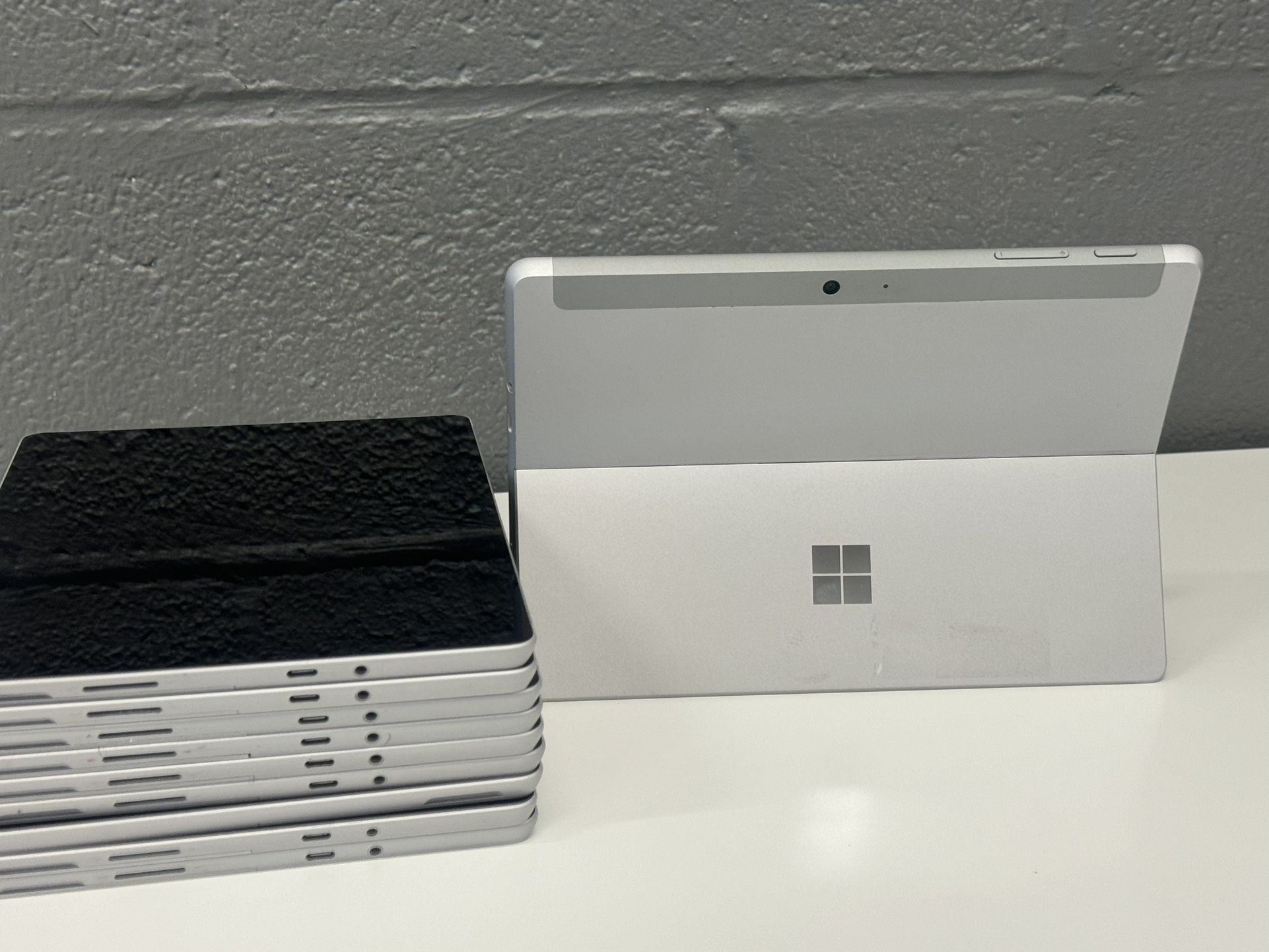 10 Microsoft Surface go 2 No charger no keybaord for $600, they have 64gb hard drive 4gb ram they are Core i5. They don’t have operating system at the