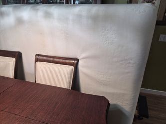 Queen size foam mattress