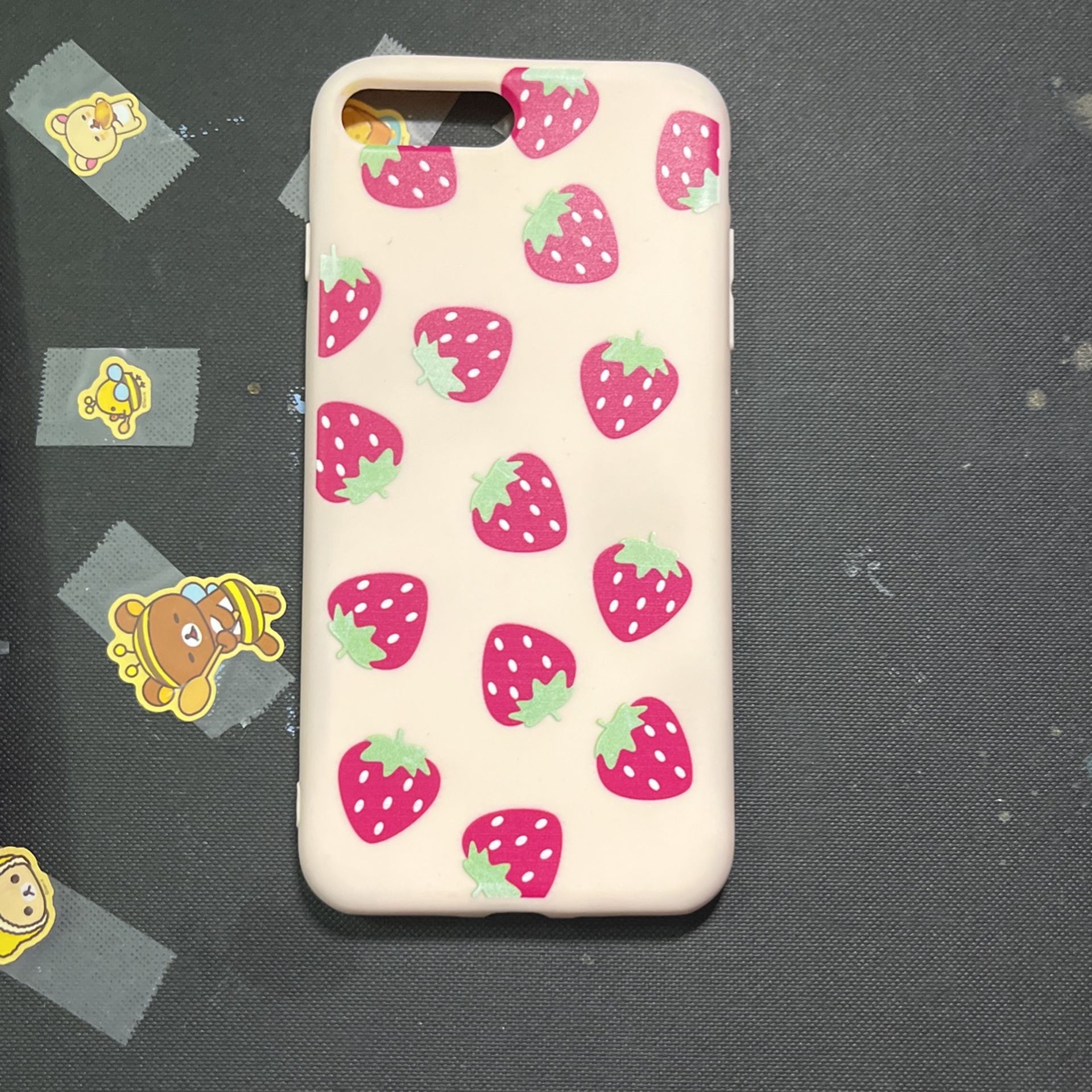 iphone 7+ strawberry case