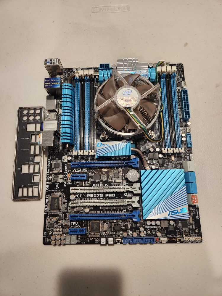 Asus P9x79 PRO motherboard LGA Socket 2011