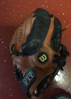 Youth glove