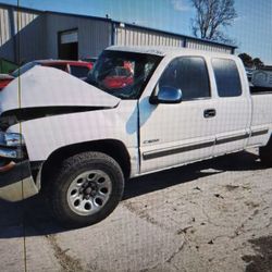 FOR PARTS A 2001 CHEVY SILVERADO Z71 V8 5.3 ENGINE 4X4 4L60 TRANS 