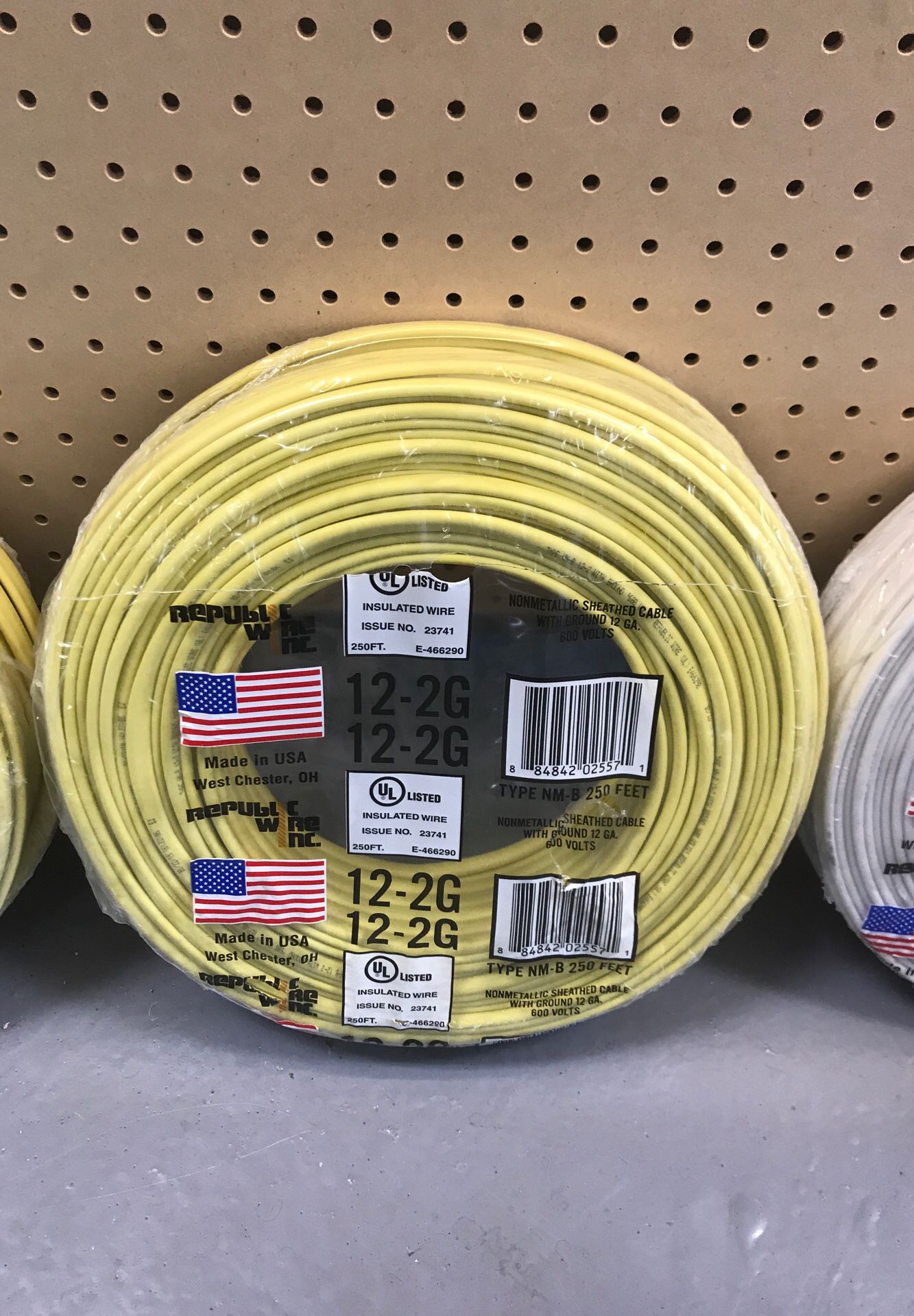 Southwire View the Collection 250 ft. 12/2 Solid Romex SIMpull CU NM-B W/G Wire