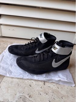 Nike wrestling boots