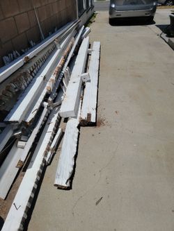 Free used lumber  2)4x8x12 ..4x4x6 and 12)2x6x15