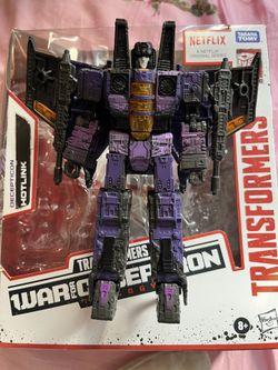 Transformers Netflix War for Cybertron Trilogy Voyager Class Hotlink Battle 3-Pack with Heatstroke and Heartburn
