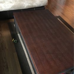 Z Gallery Coffee Table That Lifts Up Very Sturdy Heavy