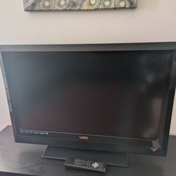 32 inch Vizio TV 