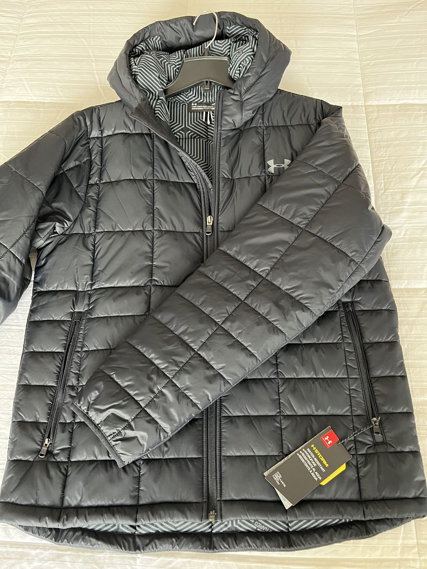 Under Armour Storm Insulate Jacket for Men’s LARGE