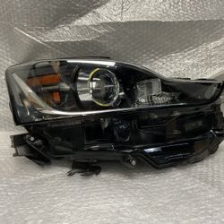 2017,2018,2019,2020 Lexus Is300/350 Right Headlight