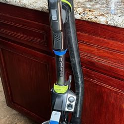 vacuum cleaner