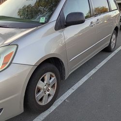 Toyota Sienna 2005 