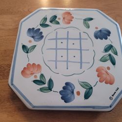 New ceramic trivet