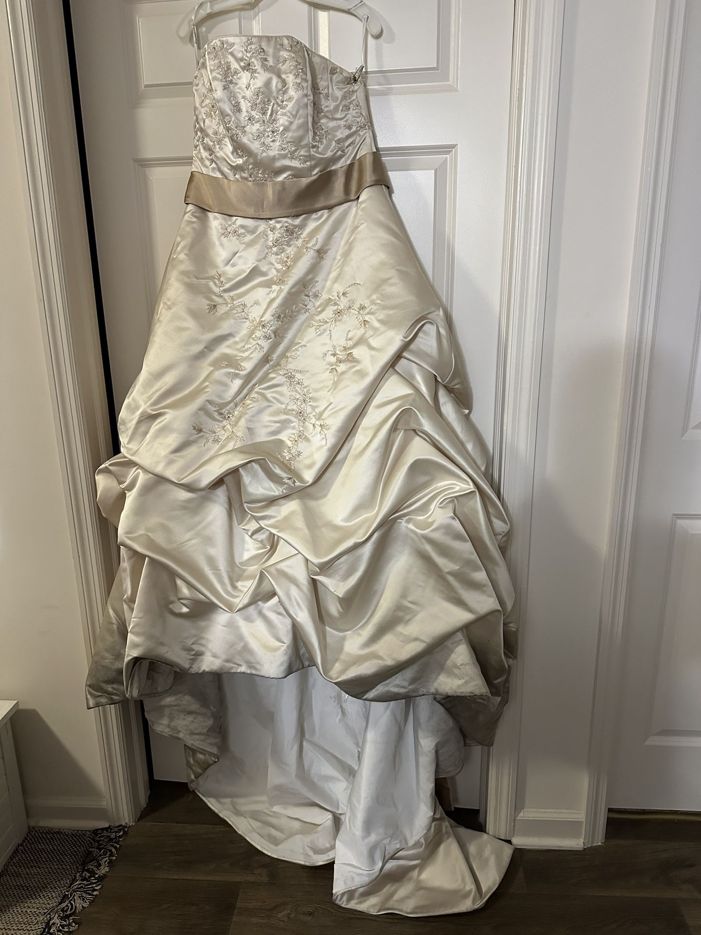Oleg Cassini Collection Wedding Dress