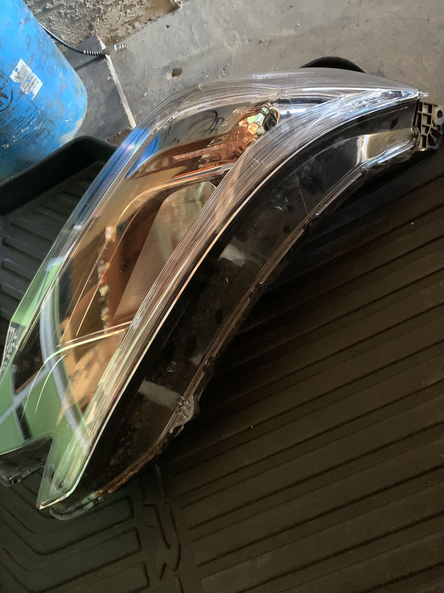 2015 Honda CR-V headlight