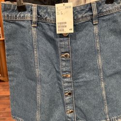 H&M Button-Front Denim Mini Skirt – Size 2 (US) – NEW With Tags
